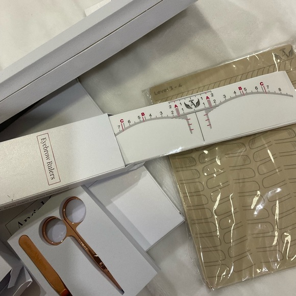 Beauty Angels Premium Microblading Kit - Picture 9 of 11